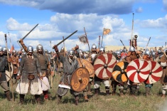 stock-photo-52810098-medieval-battle-reconstruction-voinovo-pole-warriors-field-drakino-russia